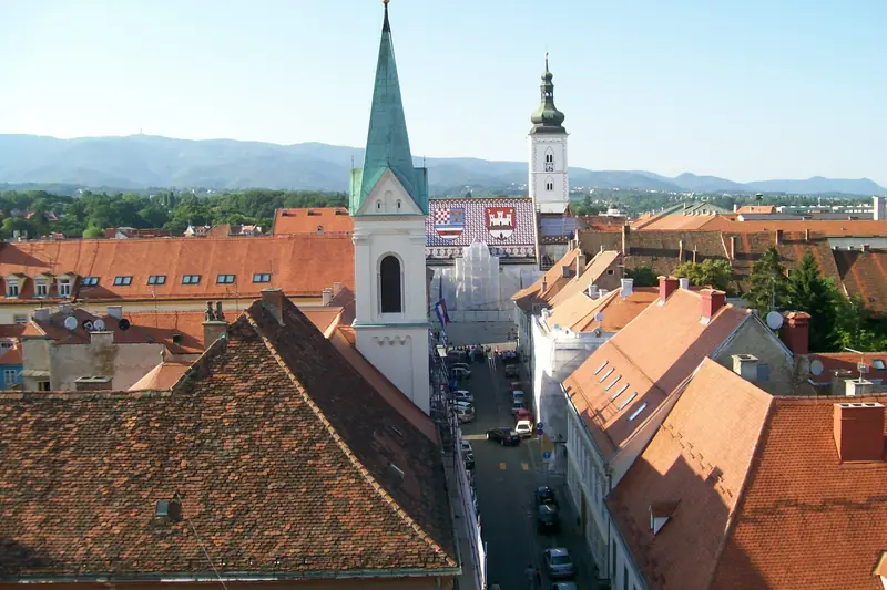 I tetti della Città Alta di Zagabria con la chiesa di San Marco